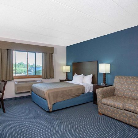 Americinn By Wyndham Хейвард Экстерьер фото